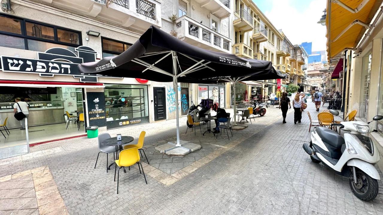 Boutique In Heart Of *